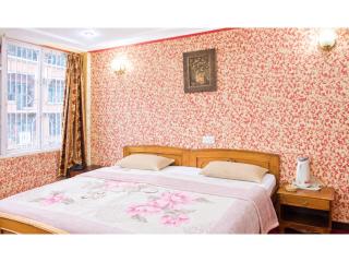 The Himalayan Retreat -Hotel Shambhu Darjeeling Comfortable Family Stay Near Mall Road Comfortable Mountain Getaway - 3