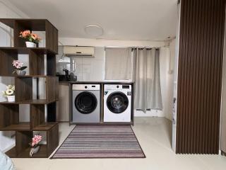 Seaview Apartments - 4