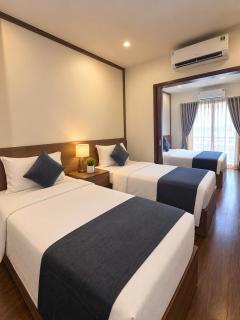 Rising Dragon Palace Hotel - 3