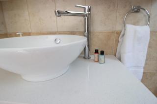3BR Pool House - Walk to Konnos Bay - 7