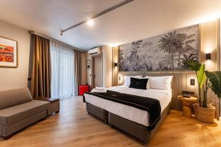 Looks Prive Suites - 8
