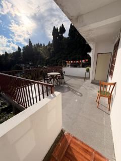 Yuven House - 8
