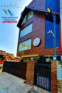 The Plush Stays - Best Budget Luxury Stays at ISBT Dehradun - 0