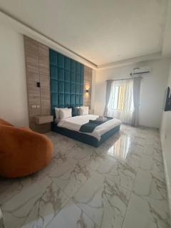 Max Peridot - Spacious 2-Bedroom Apartment - 2