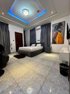 Modern 3BR Shared Apartment Orchid, Lagos - 6