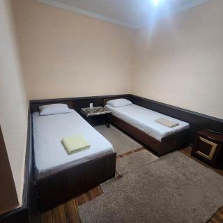 Family Hotel Boston Saroy - 9