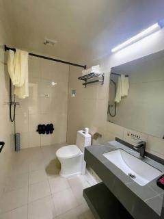 Super 8 Hotel Qingdao Golden Beach Changjiang Road - 6