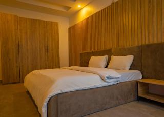 Smart and Spacious 4 bedroom in Lekki Phase 1 - 6
