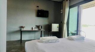 OYO 75530 By the dam cafe and farmstay -  - 2