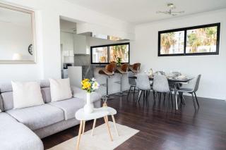 Beautiful 2BR Sea View Apt with Dedicated Office by Cyprus Horizons - Limassol - 2
