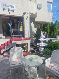 Hotel Jolie Apartments - 6