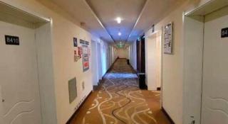 7 Days Inn Linhe Railway Station Shili Road Guotai Plaza - 6