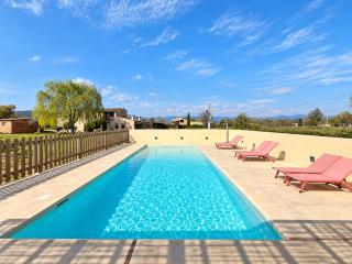 Masia Can Pares with pool & stunning surroundings - 9