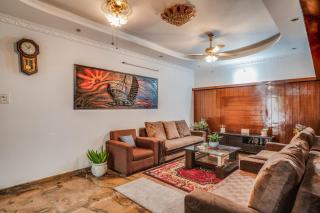 Mansion Bay 4BHK Villa in HSR w/ Pool Table Lounge - 4