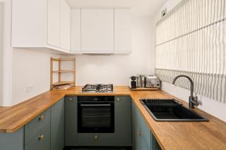 Cottesloe Ground Floor Apartment - Walk to Beach - 2