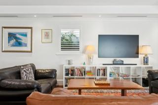 Large 1920s Family Home in Tree-Lined Street - 2