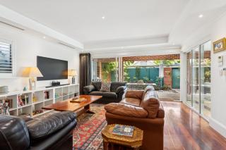 Large 1920s Family Home in Tree-Lined Street - 1