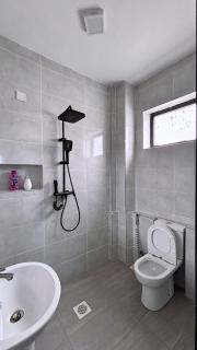 Bamburi Designer studio Pool Wifi Netflix balcony - 1