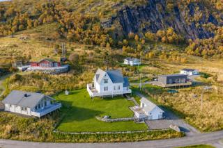 Nesland i Lofoten, romslig feriehus med havutsikt, badstue og badestamp - 4
