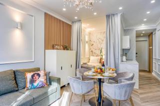 Boutique Downtown Studio Apartments - 5