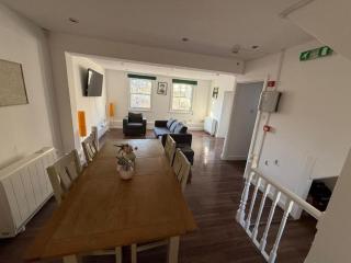 Vining Street Apartment Sleep 8, BRT7 - 9
