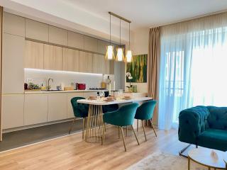 FINEST CityCenter Stay with FREE GARAGE - 5
