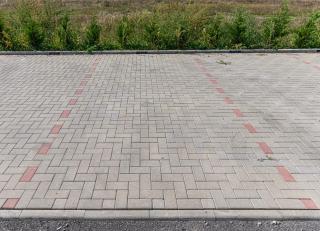 Echoes of Brasov Free Private Parking Tractoru Coresi - 3