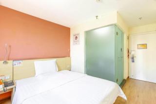 7 Days Inn Kunming Juhua Overpass Dongjiao Road Metro Station - 1