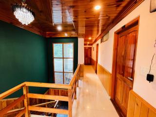 K&B Trimurti stay - 4