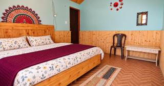 Lee Garden Himalayan Wooden Cottage Kasol - 3