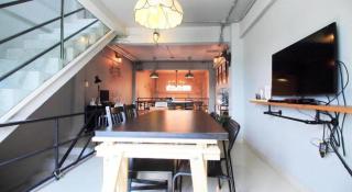 OYO 421 Guyasuka Hostel & Cafe - 9