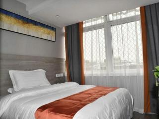 Shell Fuyang Renmin Middle Road Gulou Plaza Hotel - 4