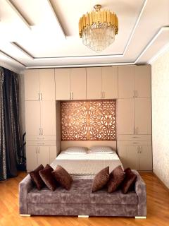 Spacious Modern Studio near Premier Palace hotel - 3