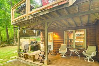 Sugarloaf Ski Basecamp Riverfront Cabin + Fire Pit - 9
