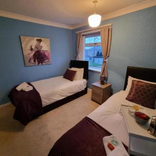 PREMIER - Whifflet Apartment - 8
