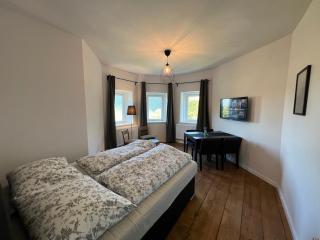 60 m2 Cosy Apartment in alter Villa am Semmering - 8