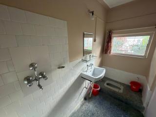New Tourist Guest House - 7