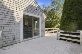 Yarmouth Port Oasis - 8