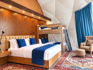 Serene Luxury Resort, River view- Pebble Walk Resort - 0