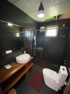 Midky Hotel, Nuwara Eliya - 9
