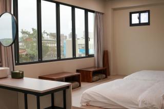 Sunshine Hotel - 5