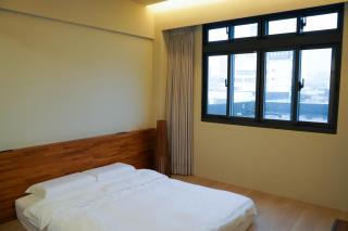 Sunshine Hotel - 4
