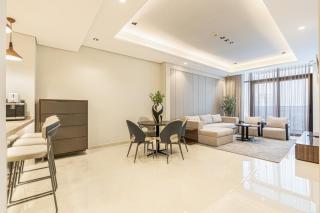 Premium Central Home with Burj Khalifa View - 9