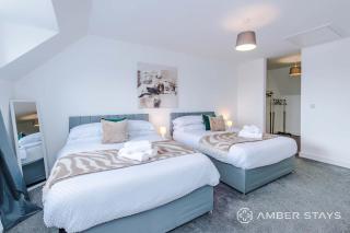 Spacious 3 Bed Home in Rotherham by Amber Stays - Perfect for Business & Contractors Sleeps 8 & FREE Parking - 9