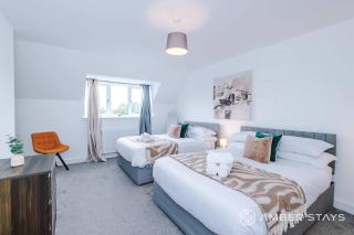 Spacious 3 Bed Home in Rotherham by Amber Stays - Perfect for Business & Contractors Sleeps 8 & FREE Parking - 5