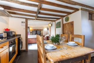 Fuchsia Cottage - 6