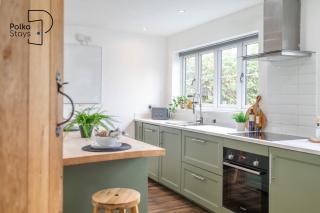 Hên Stablau - Spacious Pet-Friendly Welsh Retreat by PolkaStays - 8