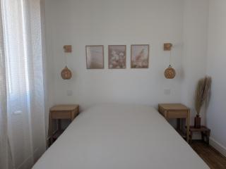 Chez Ellie - 1