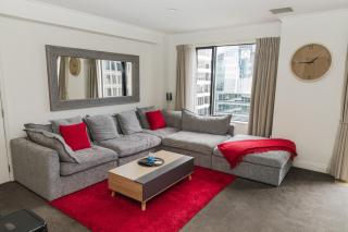 Entire Apartment 21st Floor Queen Street with Free Parking - 1