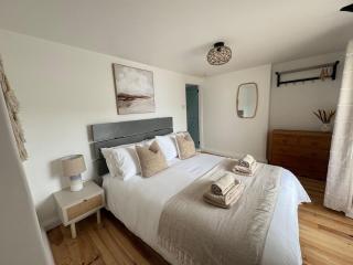 Tree Hill Cottage, Sleeps 3, Stratton, Bude - Stratton - 8